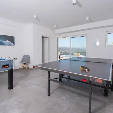 Premium Villa, Heatable Infinity Pool, Jacuzzi And Seaview, And Just 10min By Foot