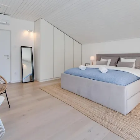 Premium Villa, Heatable Infinity Pool, Jacuzzi And Seaview, And Just 10min By Foot וילה *