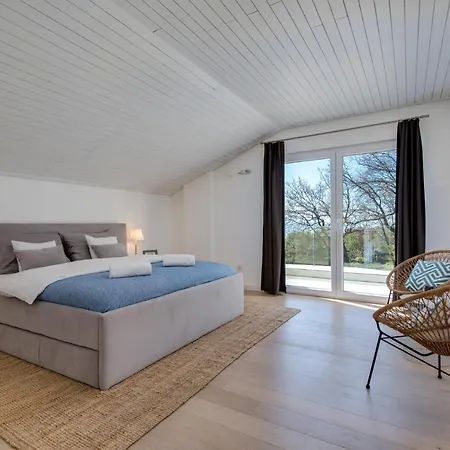 Premium Villa, Heatable Infinity Pool, Jacuzzi And Seaview, And Just 10min By Foot וילה *