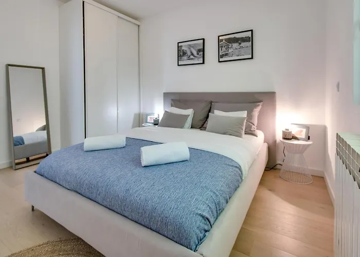 Premium Villa, Heatable Infinity Pool, Jacuzzi And Seaview, And Just 10min By Foot Volosko