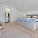 Premium Villa, Heatable Infinity Pool, Jacuzzi And Seaview, And Just 10min By Foot 别墅 *