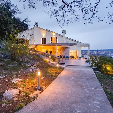 别墅 Premium Villa, Heatable Infinity Pool, Jacuzzi And Seaview, And Just 10min By Foot *