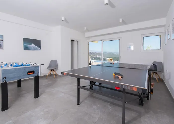 Premium Villa, Heatable Infinity Pool, Jacuzzi And Seaview, And Just 10min By Foot