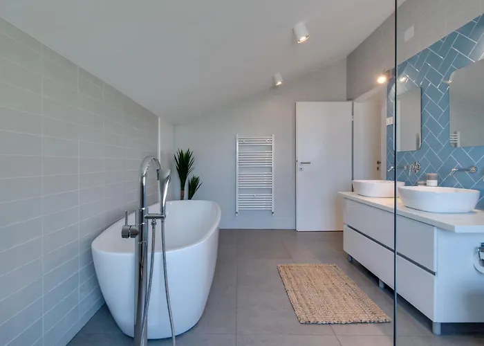 Premium Villa, Heatable Infinity Pool, Jacuzzi And Seaview, And Just 10min By Foot * Volosko