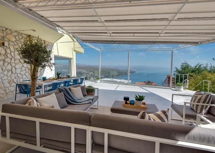 Premium Villa, Heatable Infinity Pool, Jacuzzi And Seaview, And Just 10min By Foot 别墅 *