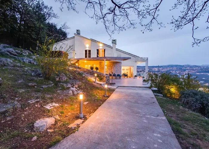 Villa Premium Villa, Heatable Infinity Pool, Jacuzzi And Seaview, And Just 10min By Foot *